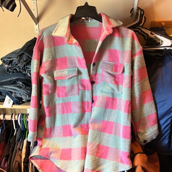 New pink green checkered shacket - Picture 2 of 3